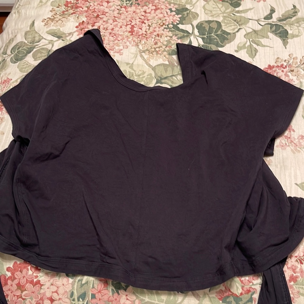 black lululemon tank size 6